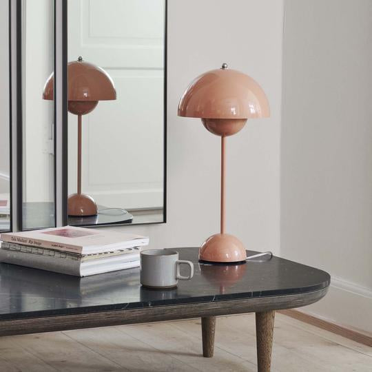 Flower Pot Table Lamp VP3