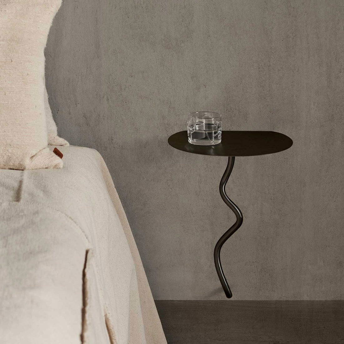 Curvature Wall Table