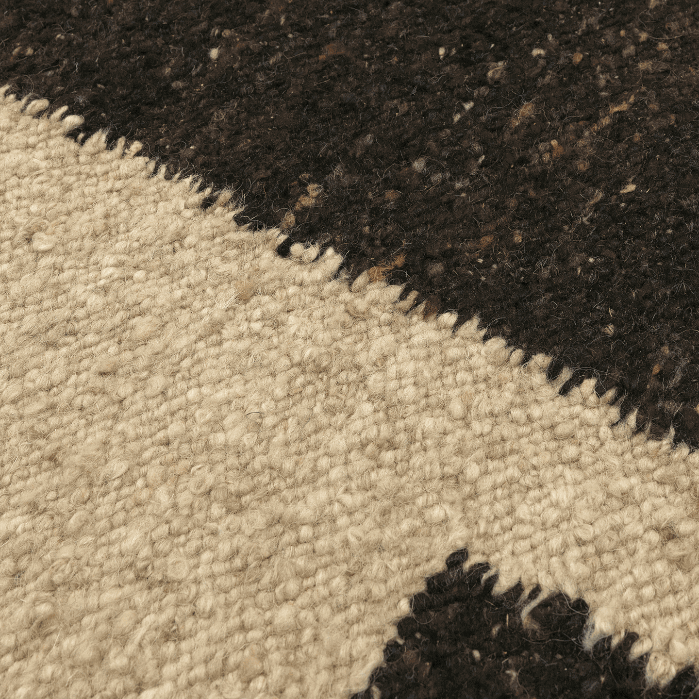 Piece Rug - Off-white/Coffee