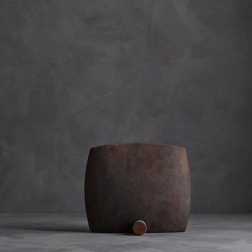 Guggenheim Vase - Square - Coffee