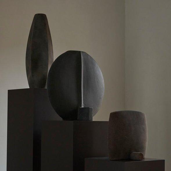 Guggenheim Vase - Square - Coffee