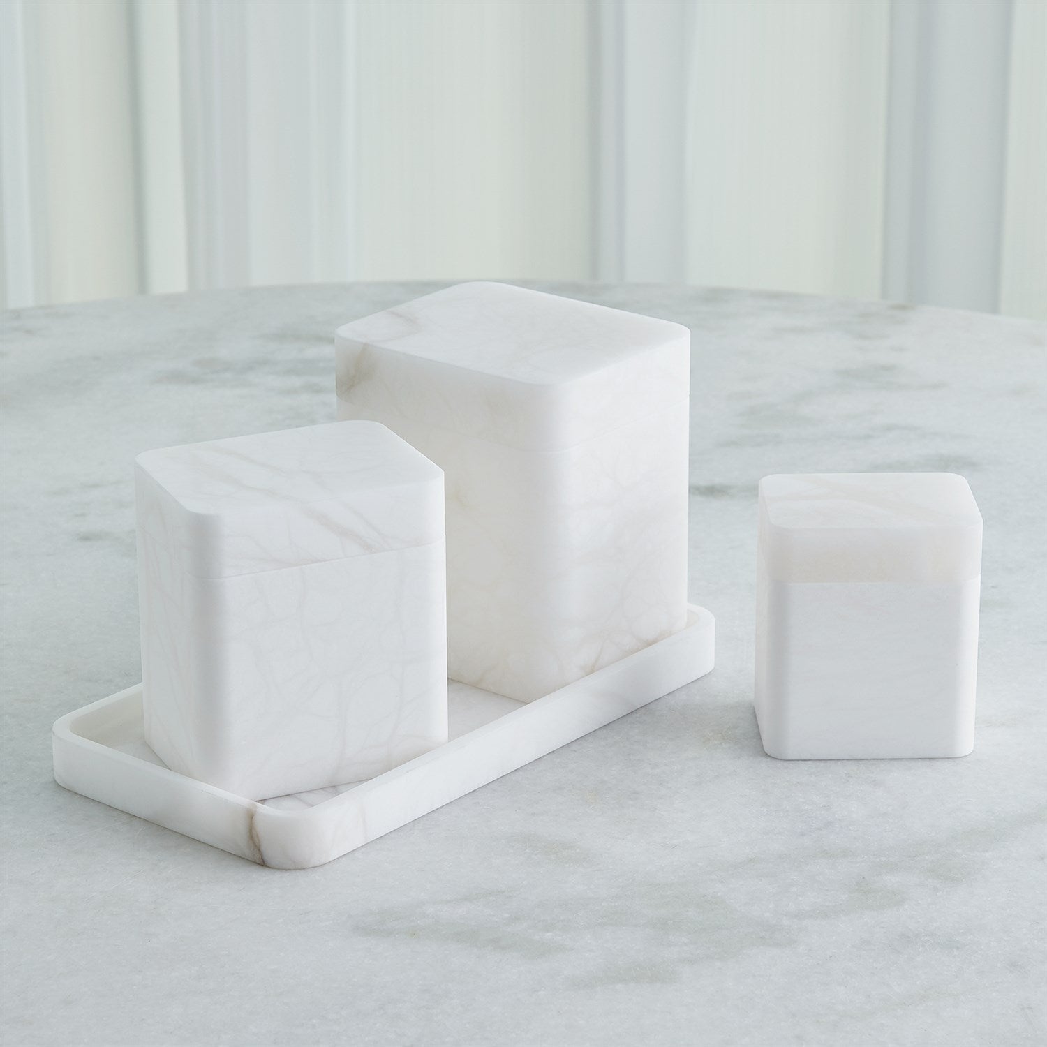 Raggio Collection - White