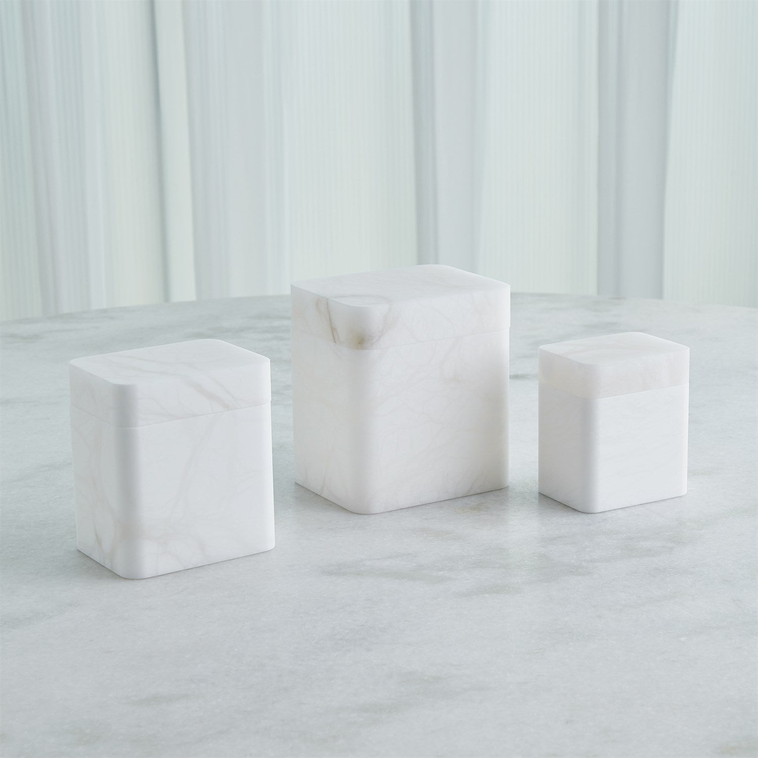 Raggio Collection - White