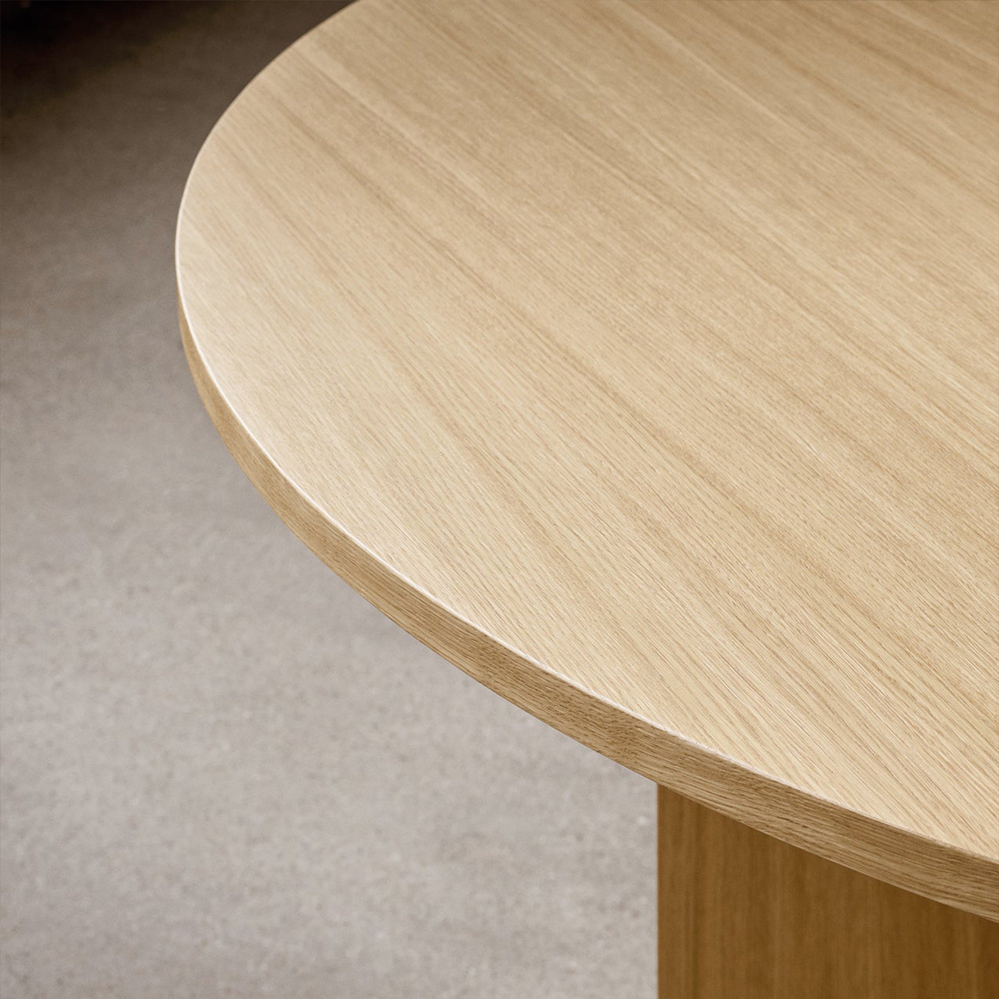 Androgyne Dining Table