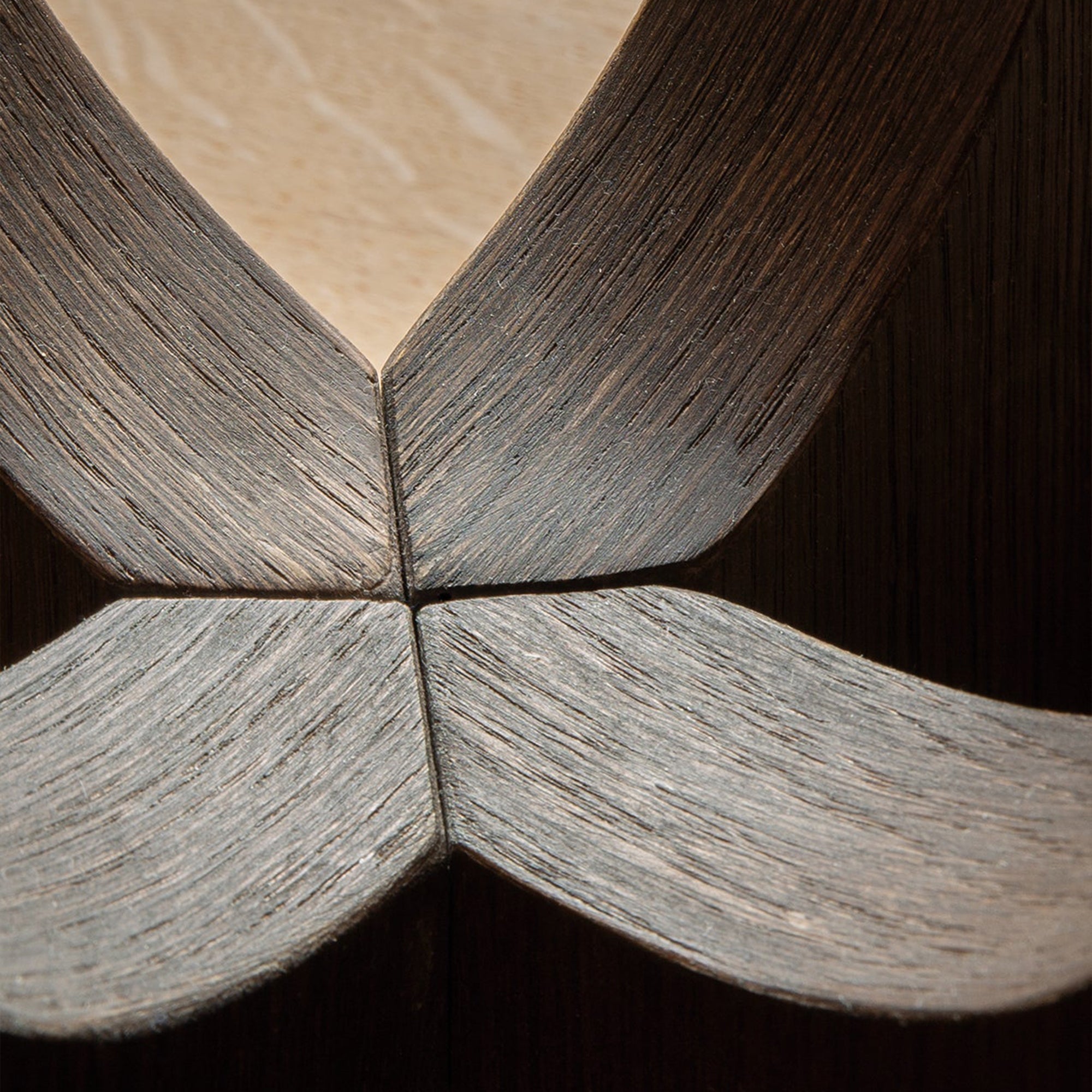 Androgyne Dining Table