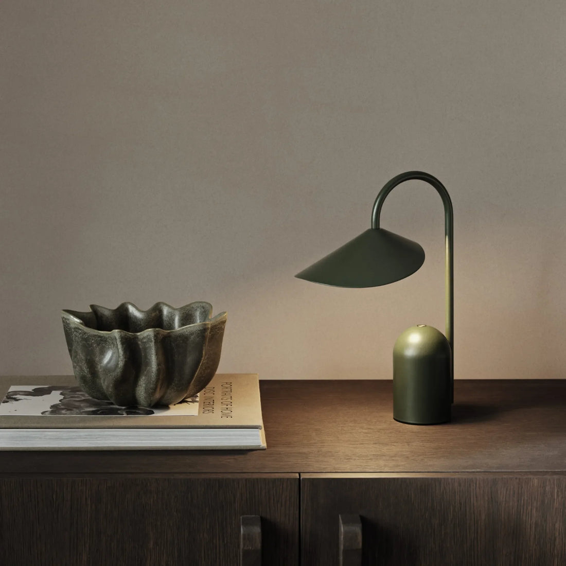Arum Portable Lamp