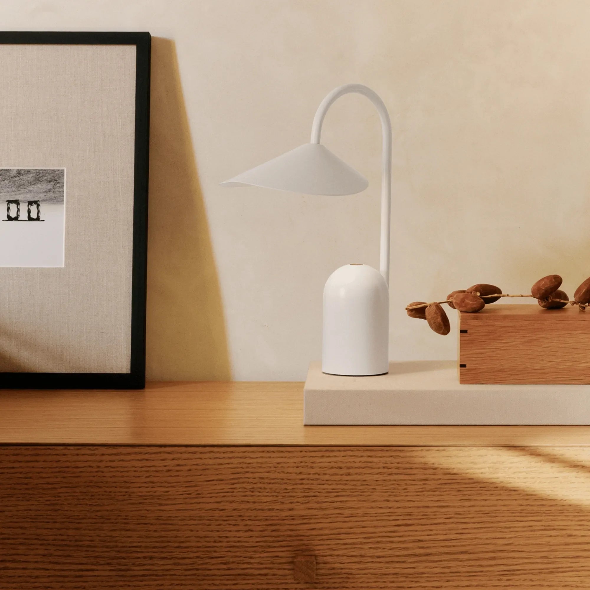 Arum Portable Lamp