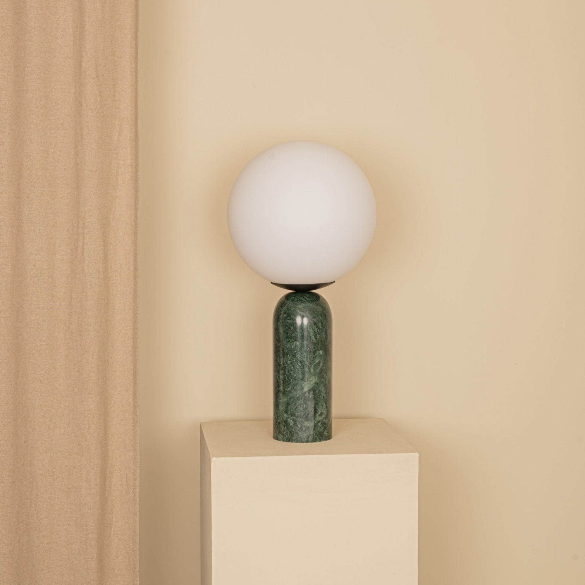 Atlas Table Lamp