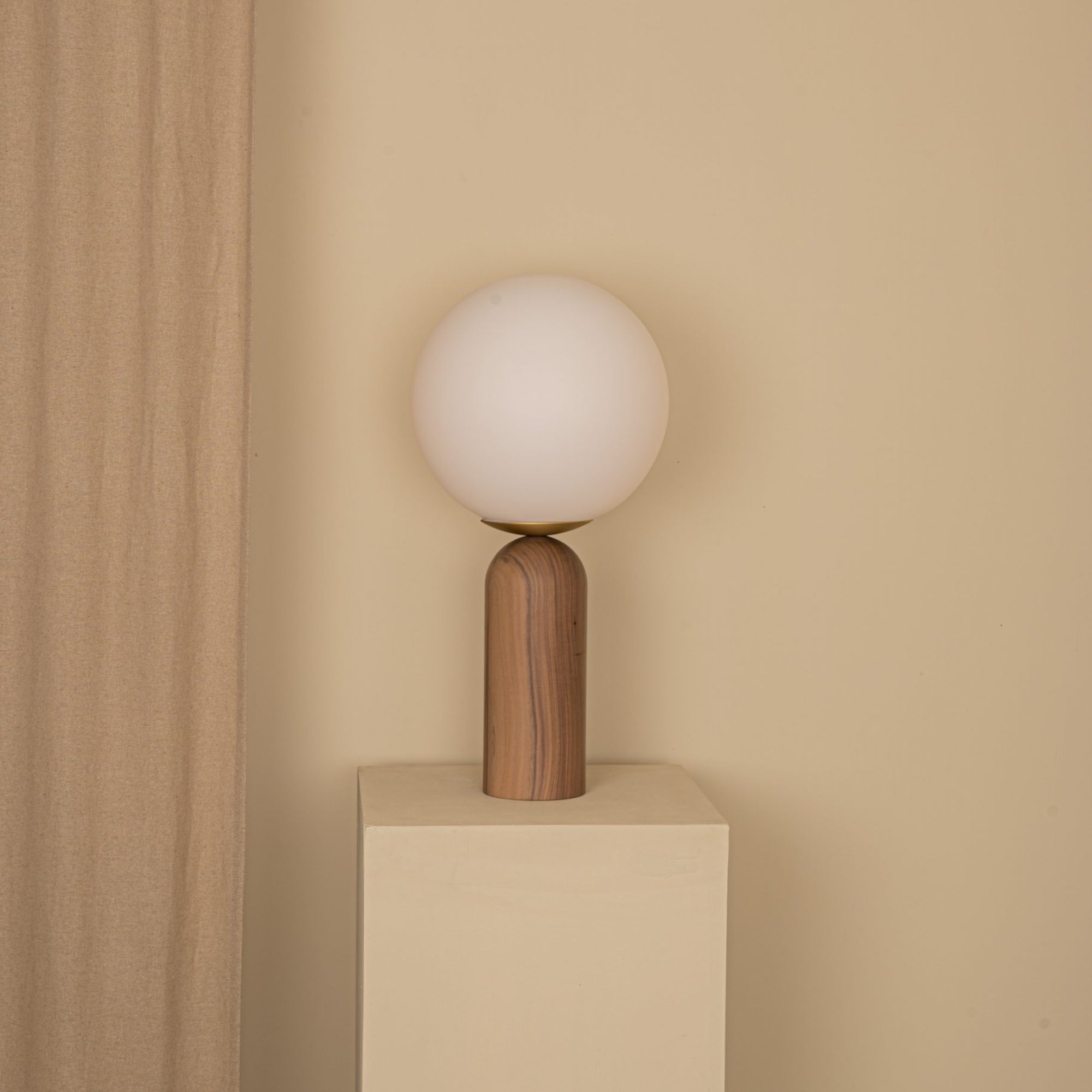 Atlas Table Lamp