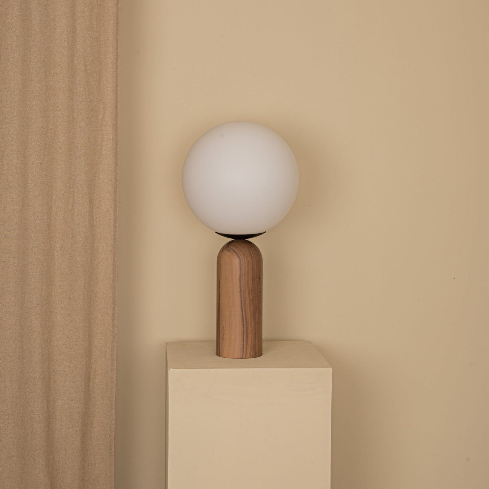 Atlas Table Lamp