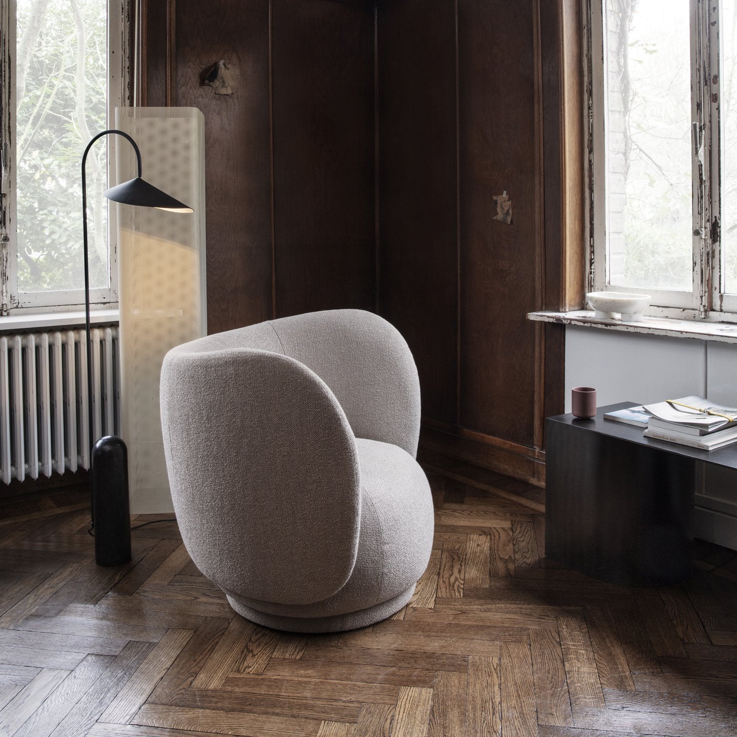 Rico Lounge Curved Chair