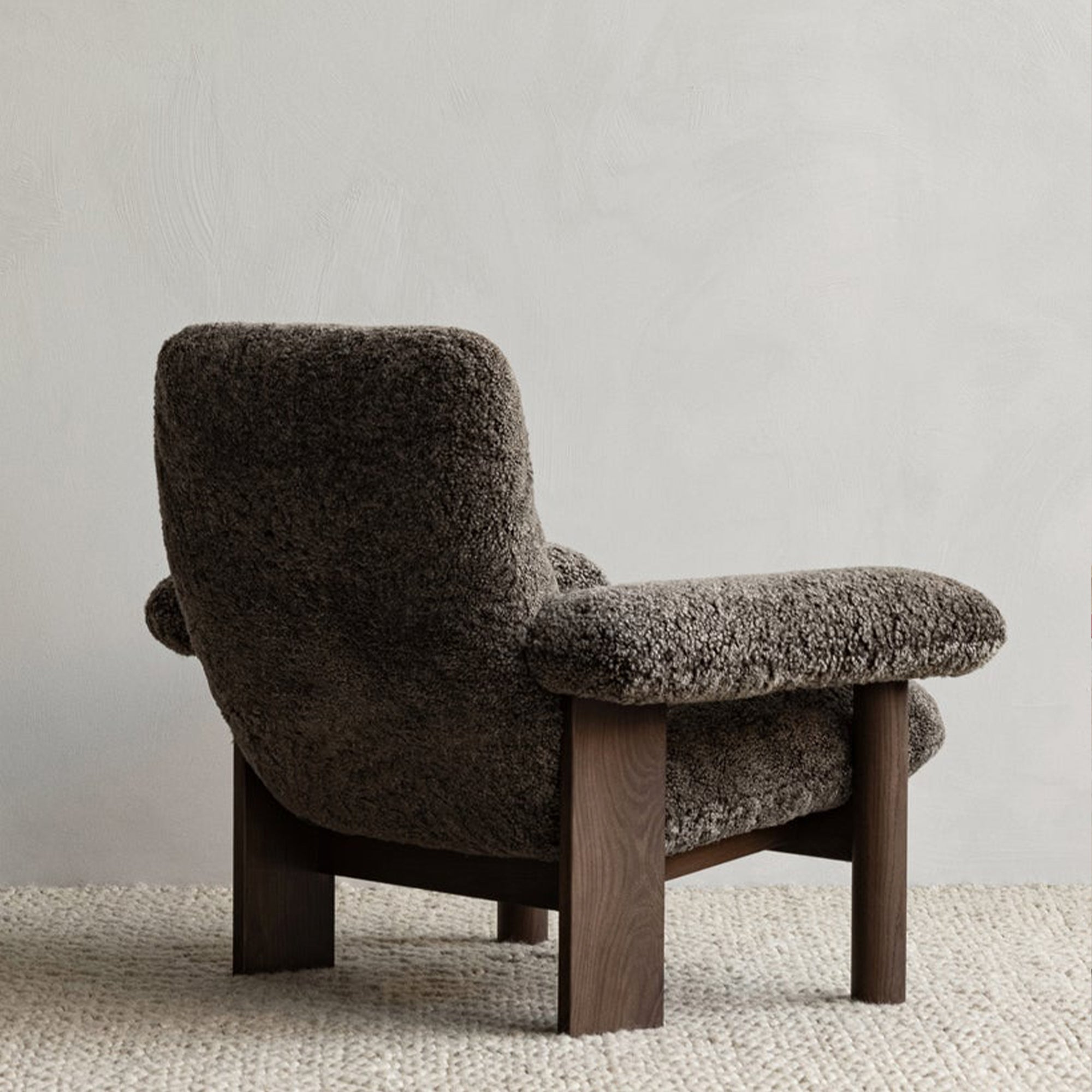 Brasilia Lounge Chair - Sheepskin