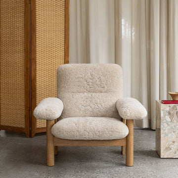 Brasilia Lounge Chair - Sheepskin