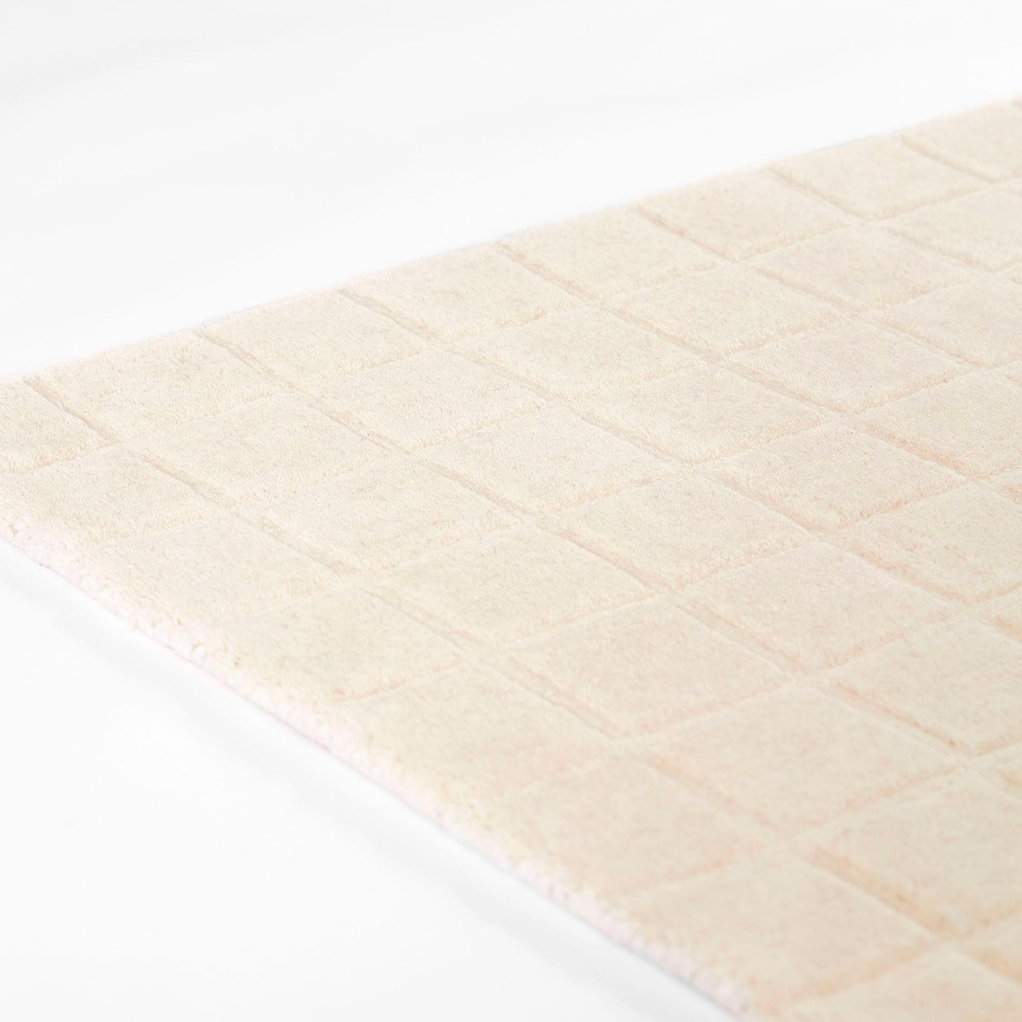 Contour-1 Ivory Rug