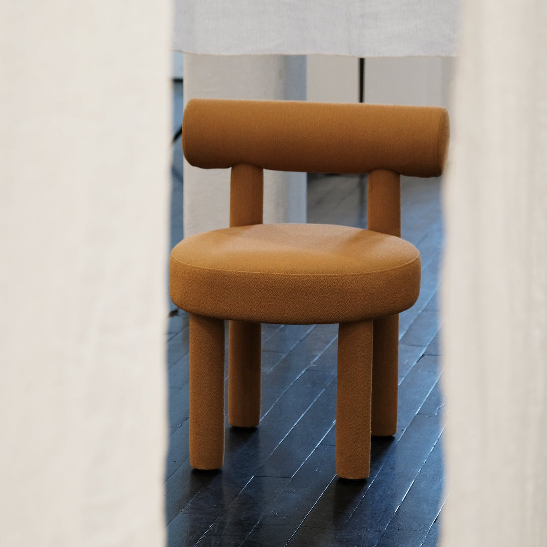 Gropius Chair CS1 - Sera Rohi Chutney - Floor Model - Grade A
