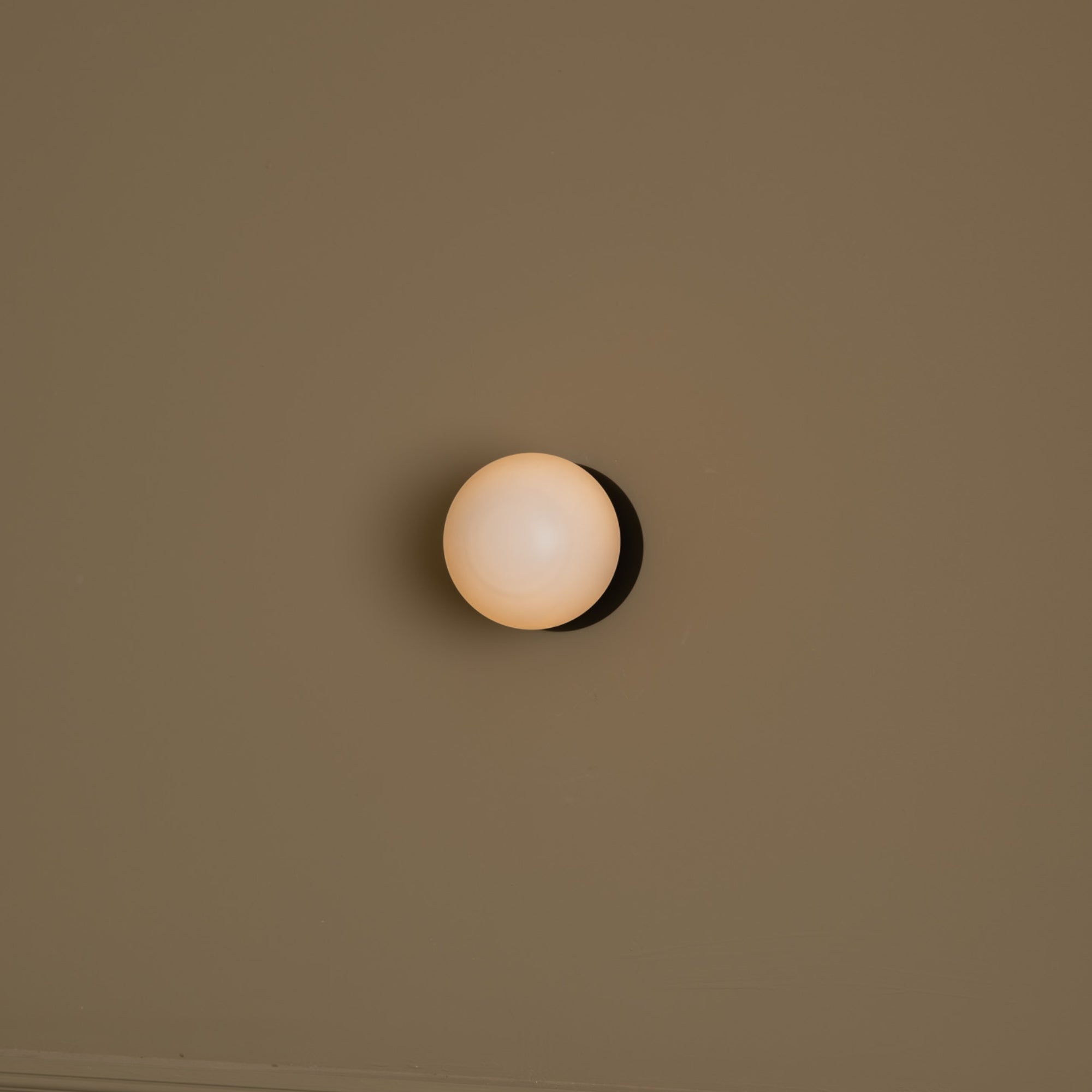 Eklipso Wall Light