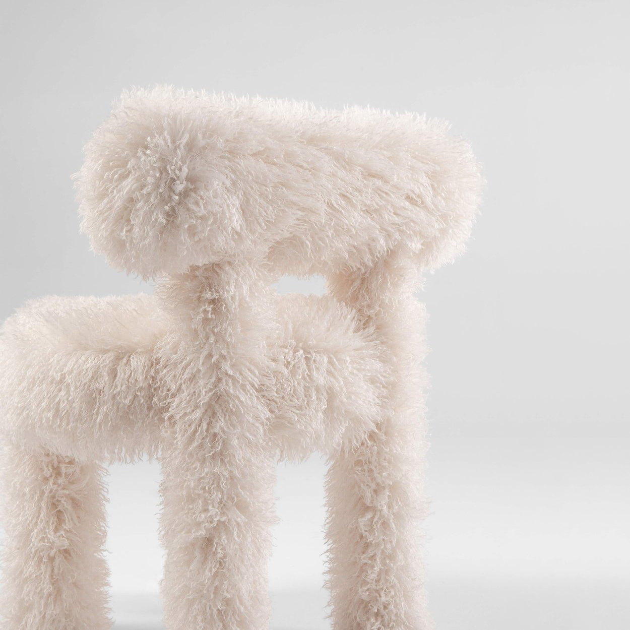Gropius CS1 Chair Fluffy Edition