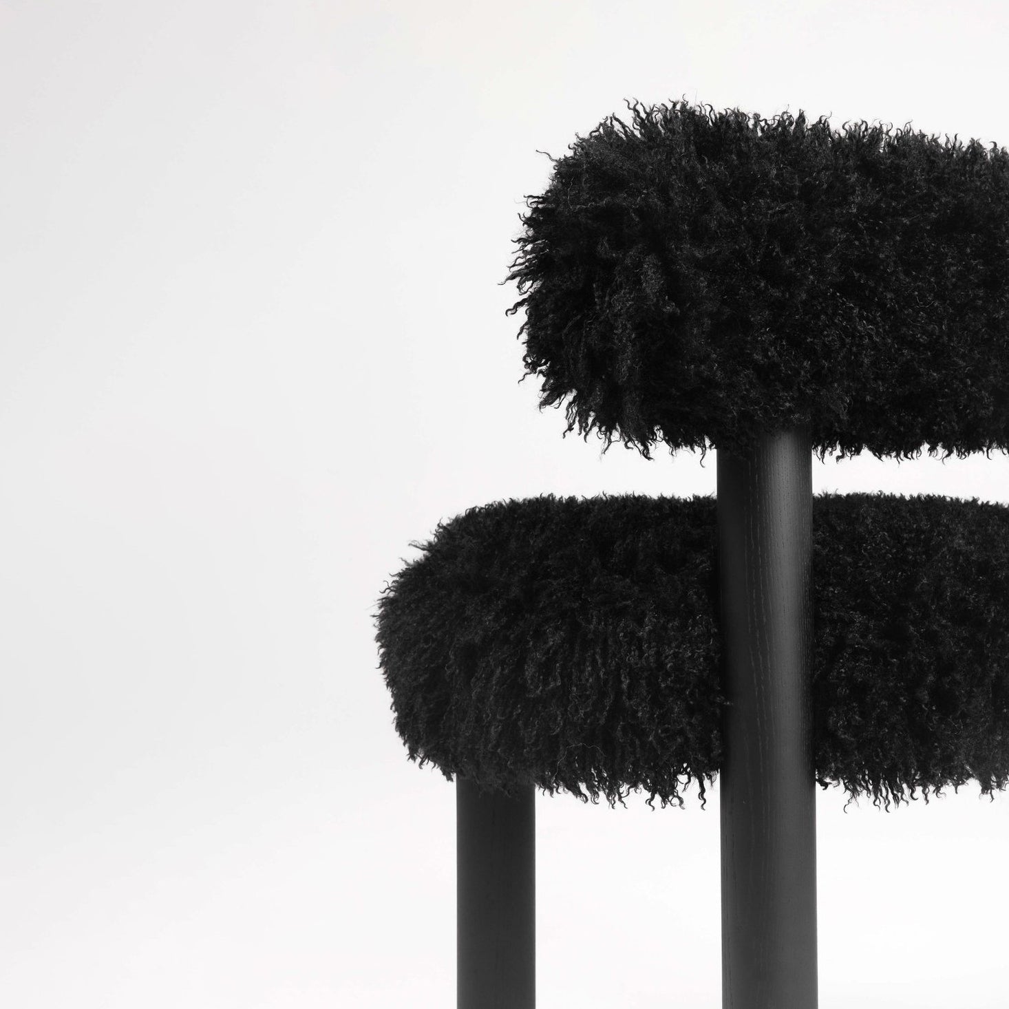 Gropius CS2 Chair Fluffy Edition