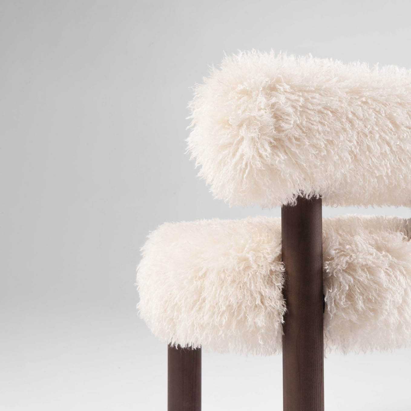 Gropius CS2 Chair Fluffy Edition