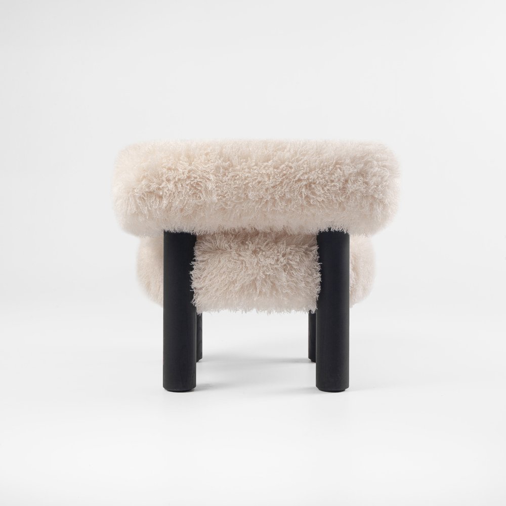 Low Chair Gropius CS2 Fluffy Edition