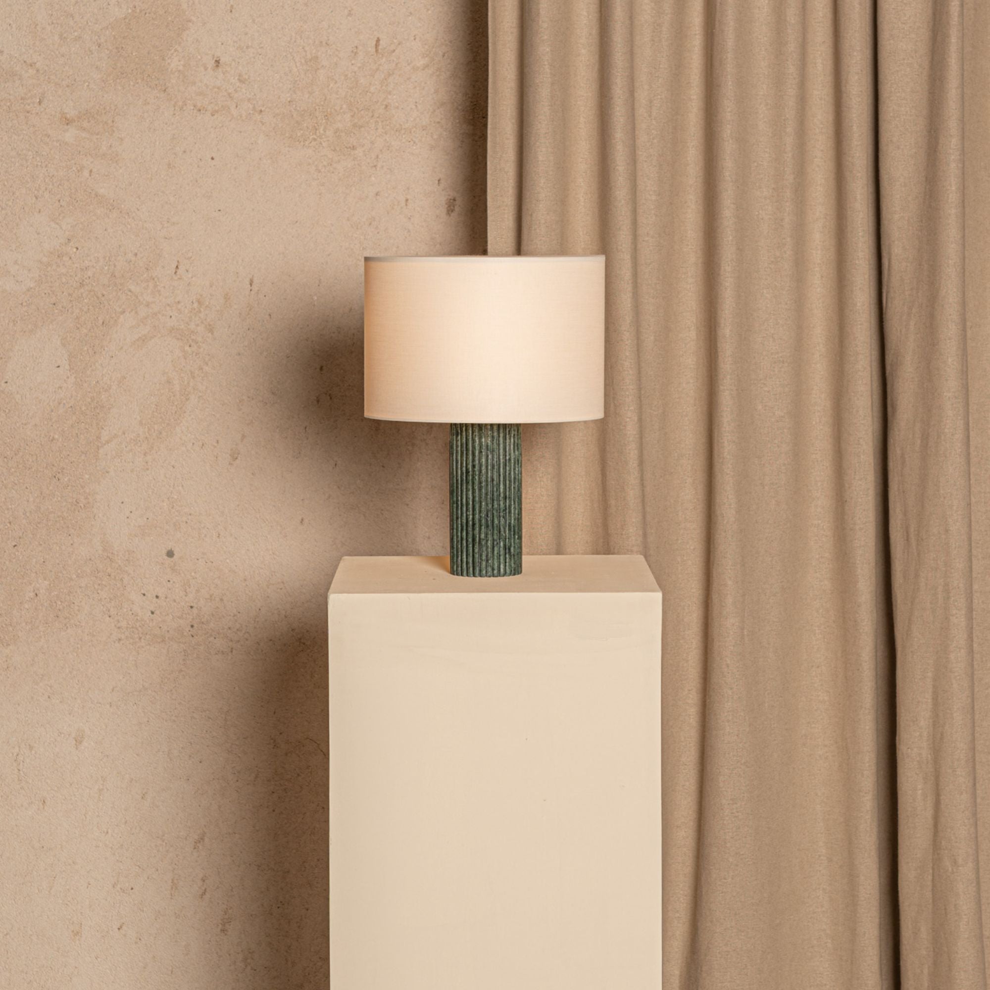 Flutita Marble Table Lamp