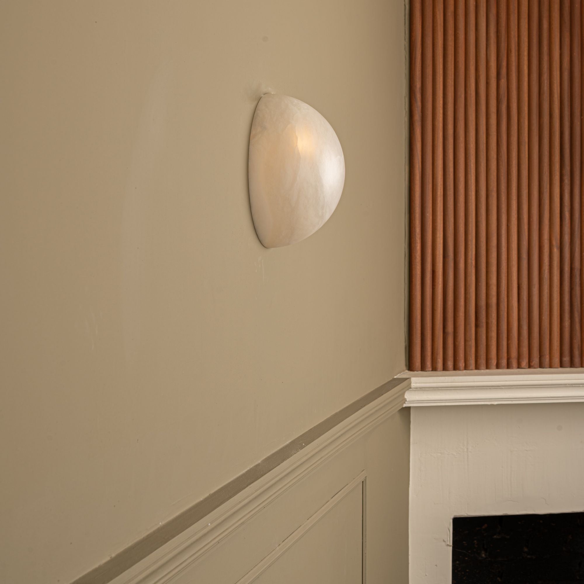 Haveno White Alabaster Wall Light