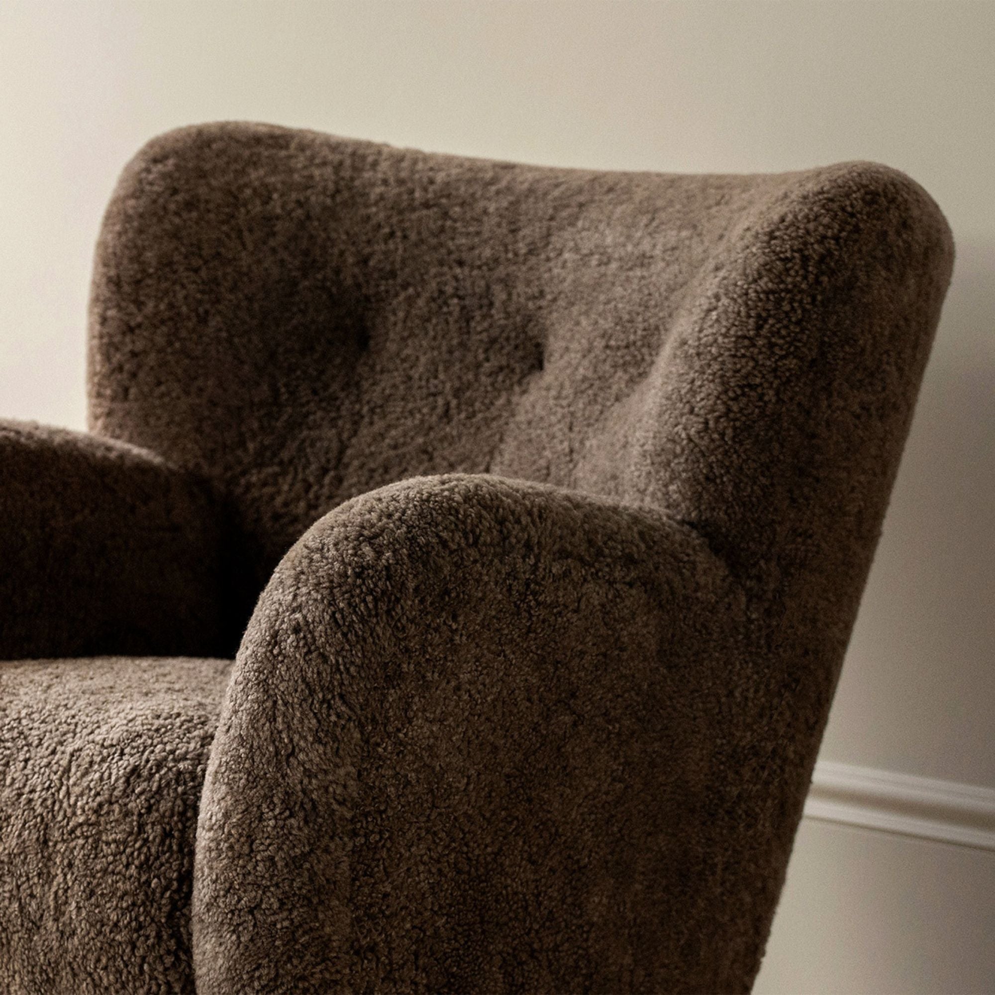 Karu Chair