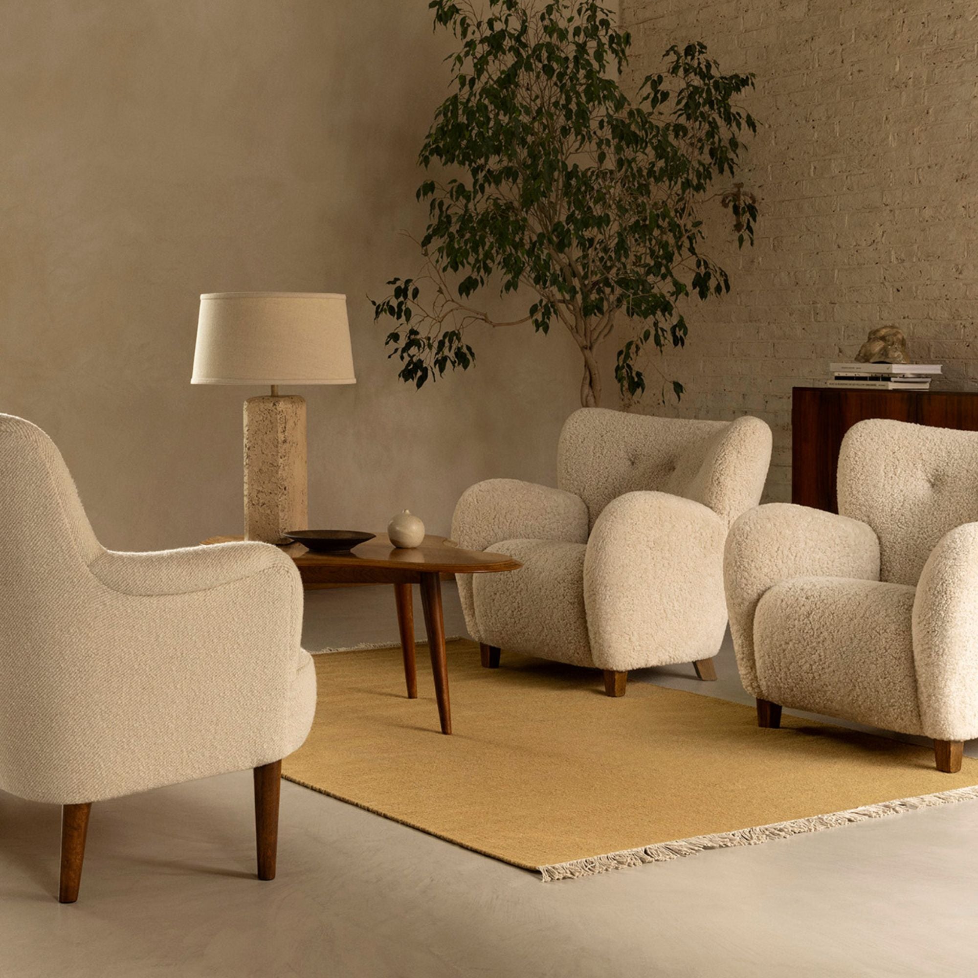 Karu Chair