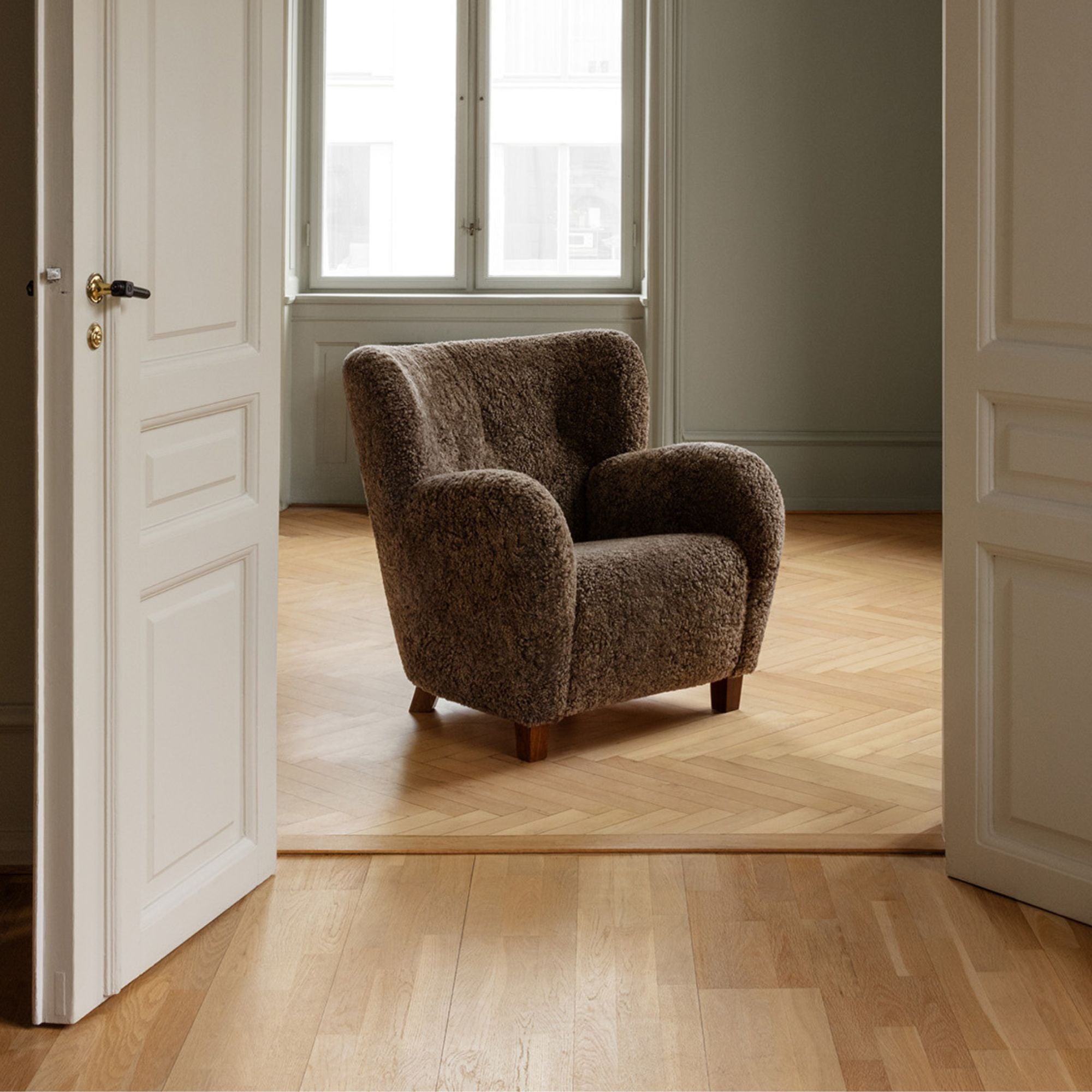 Karu Chair