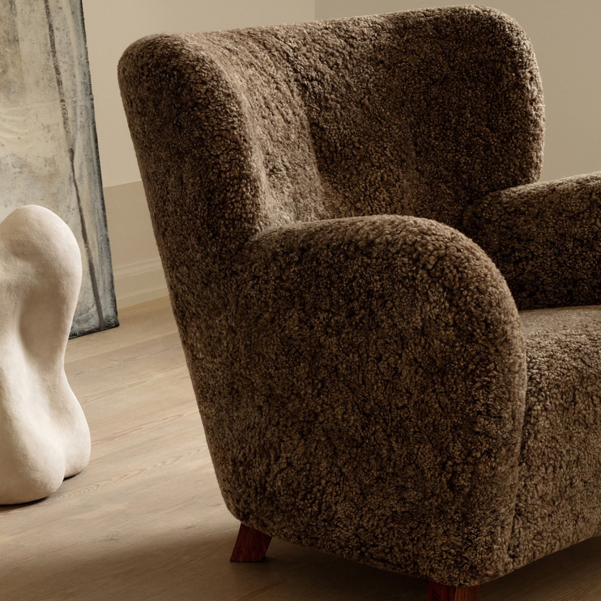 Karu Chair