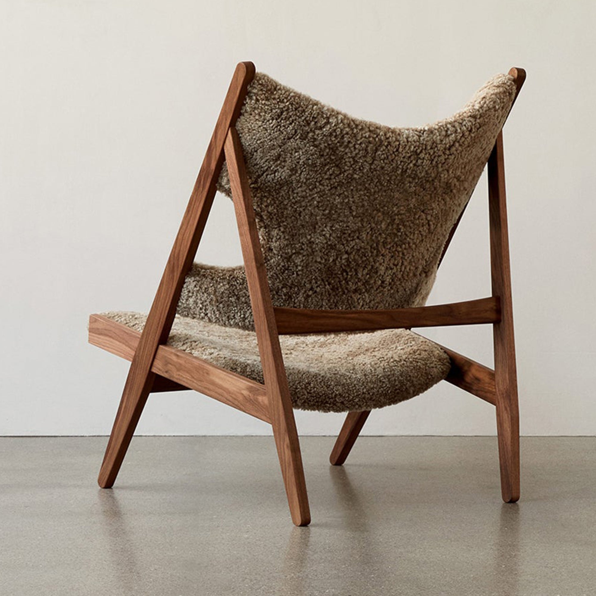 Knitting Chair - Sheepskin