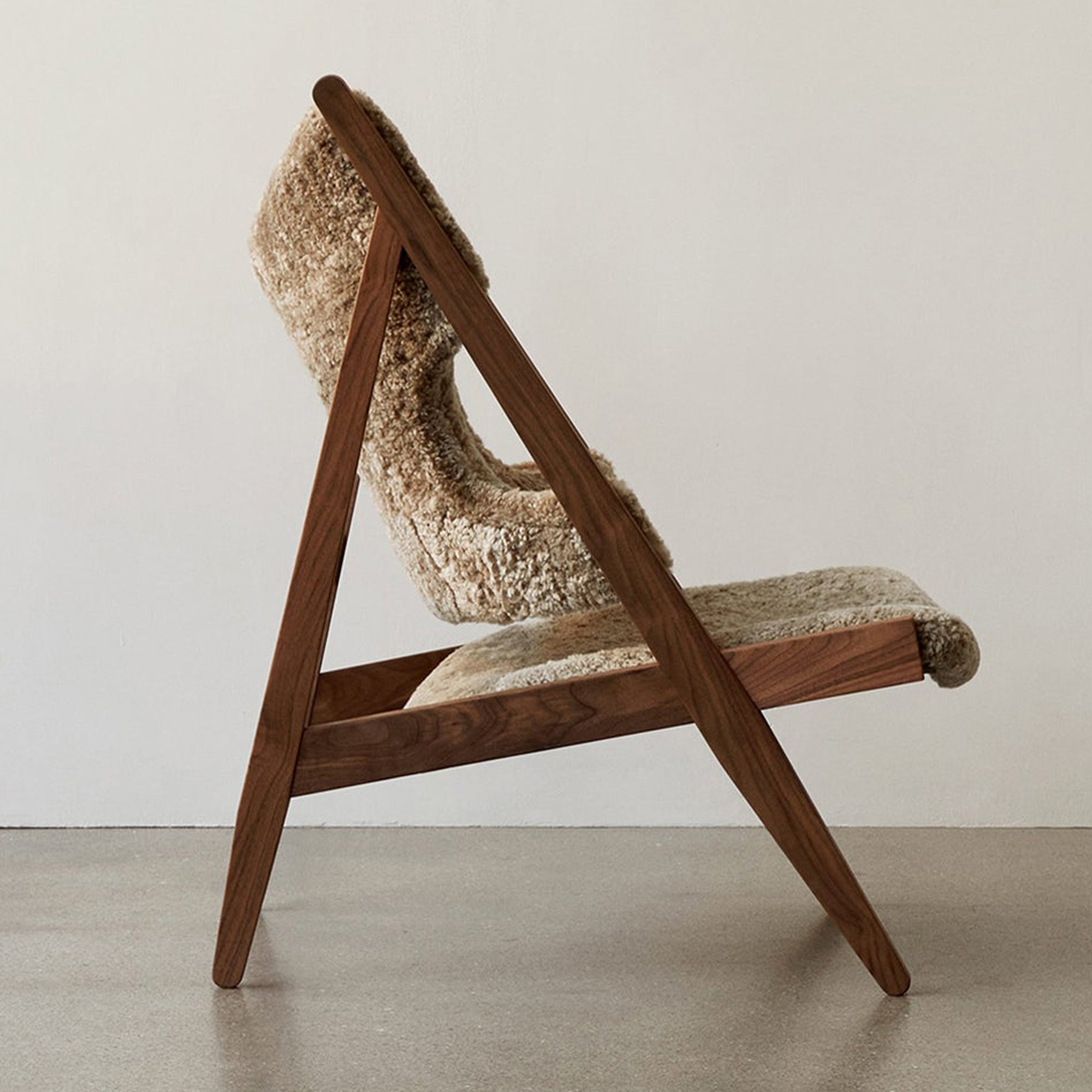 Knitting Chair - Sheepskin