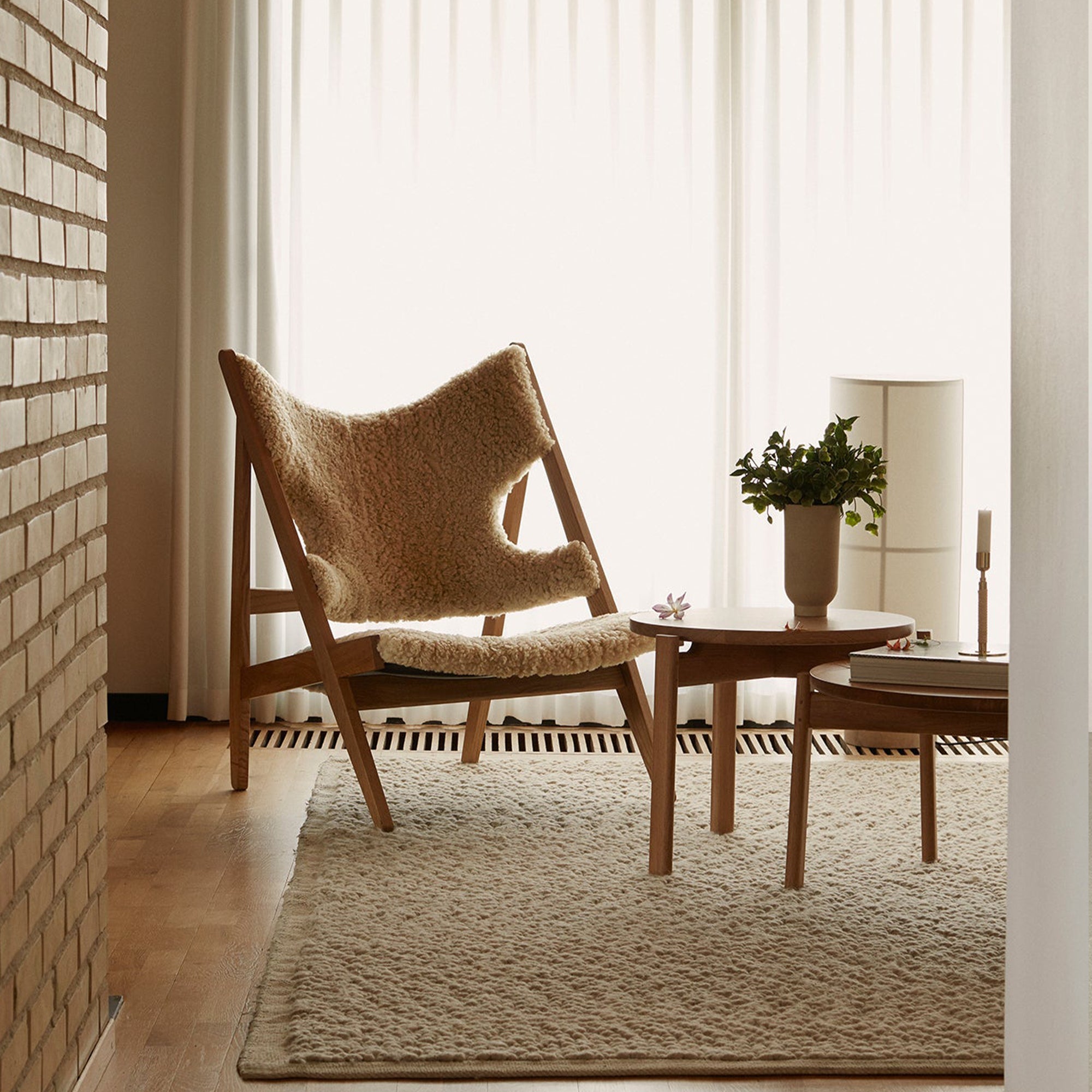 Knitting Chair - Sheepskin