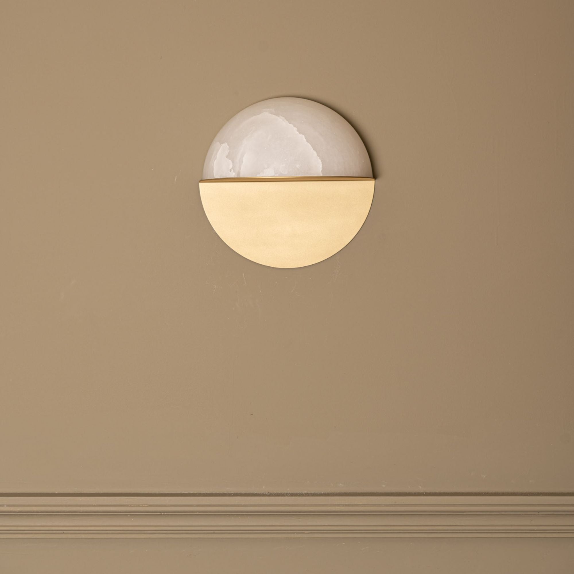 Luno Brass Wall Light