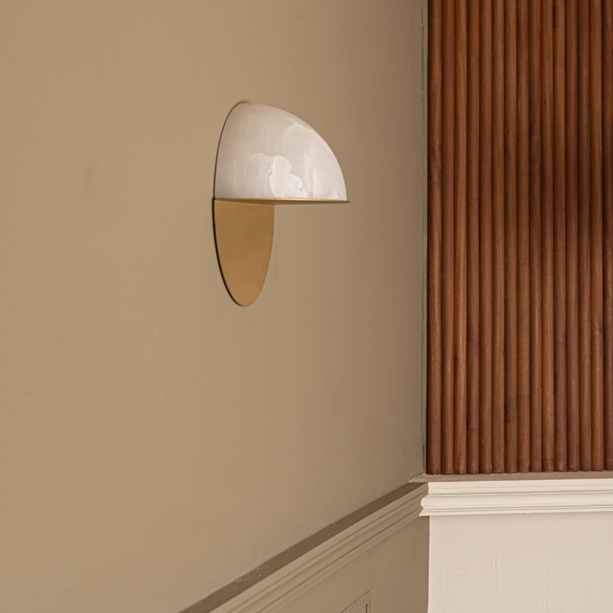 Luno Brass Wall Light