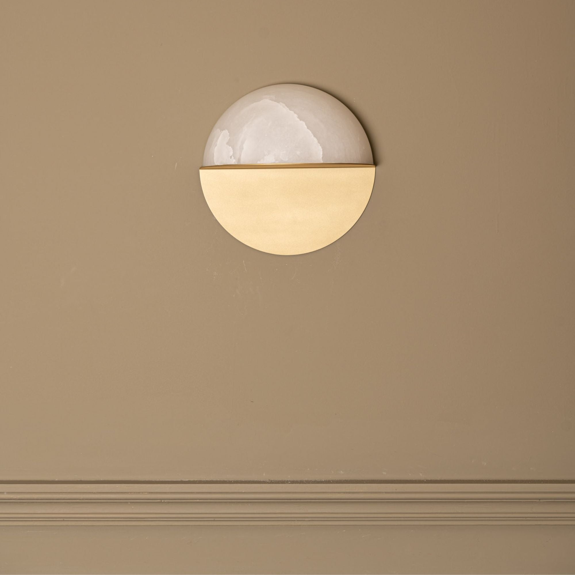 Luno Brass Wall Light