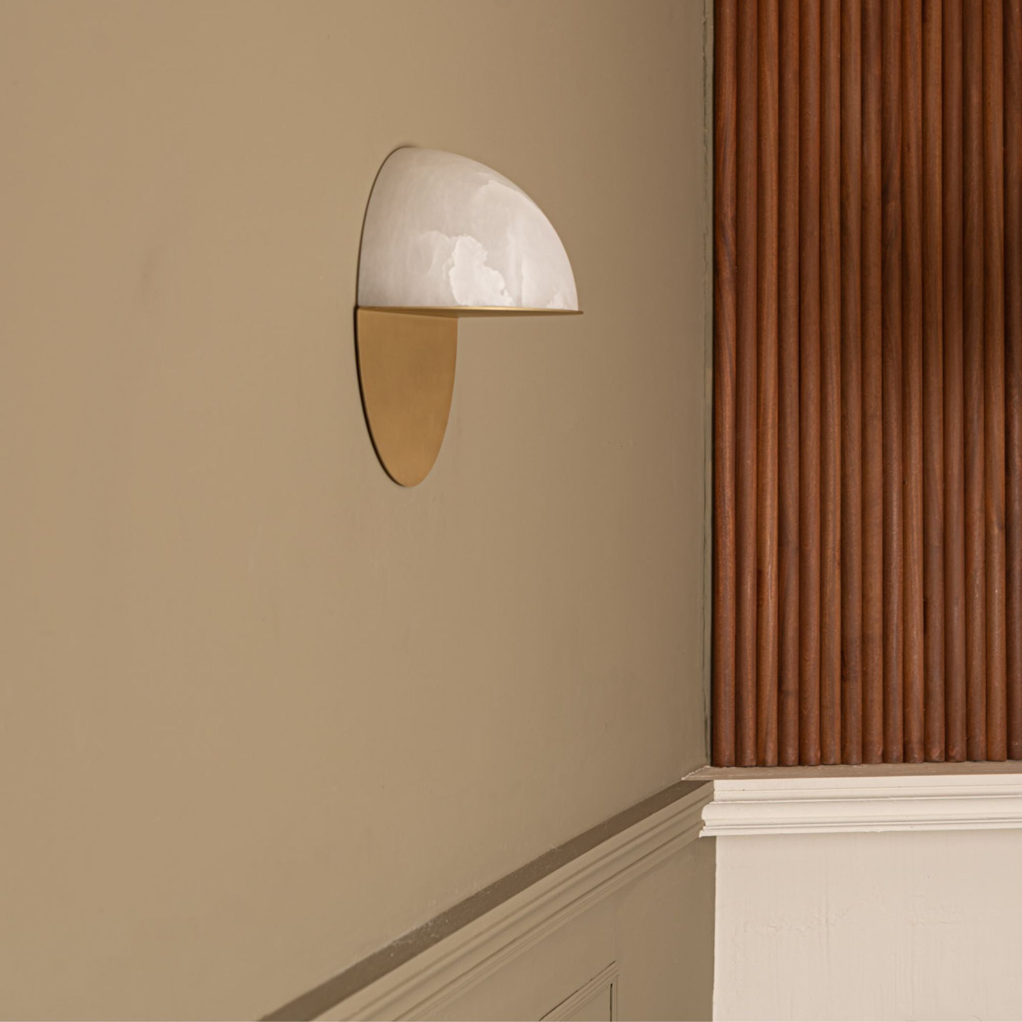 Luno Brass Wall Light