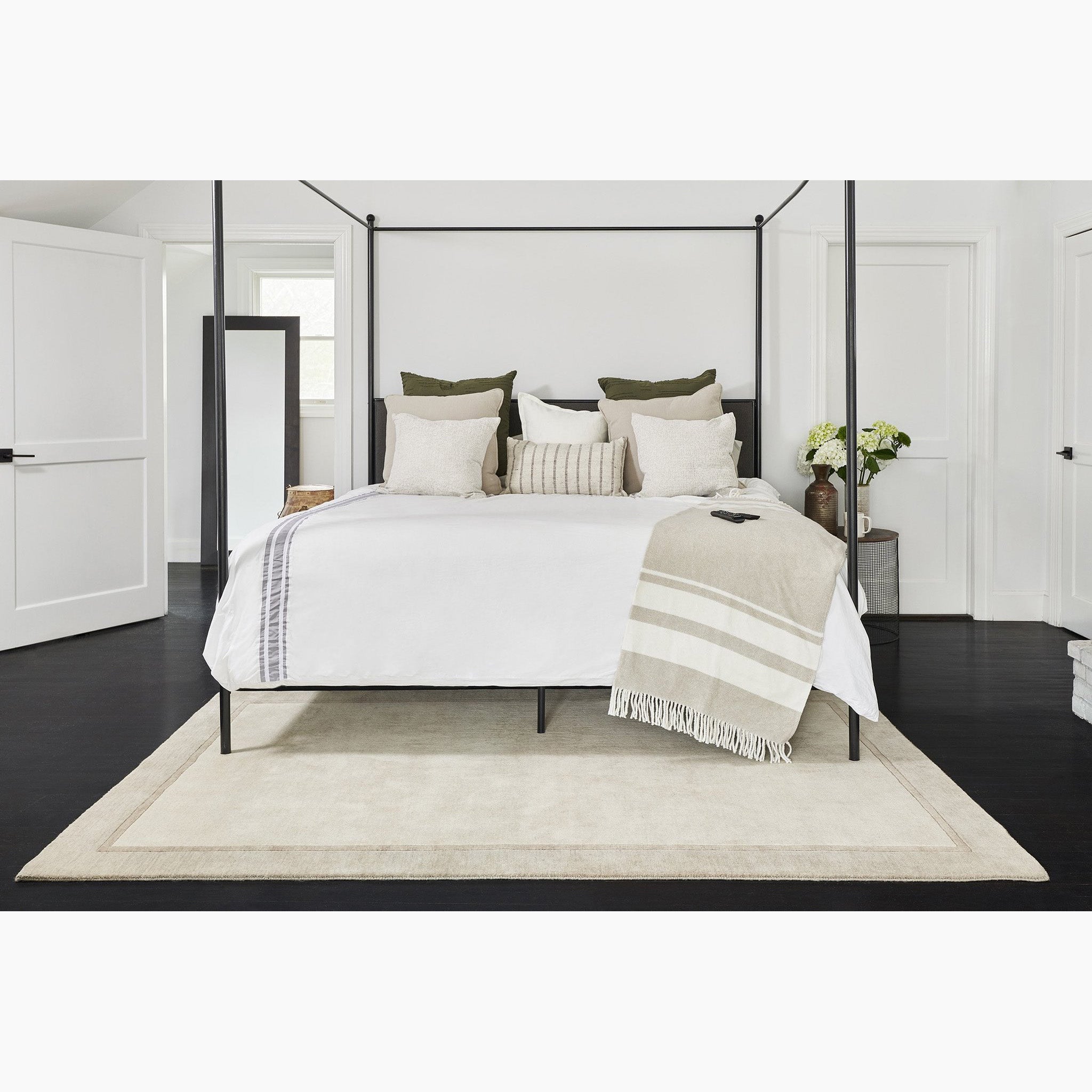 Bec-1 Taupe Area Rug