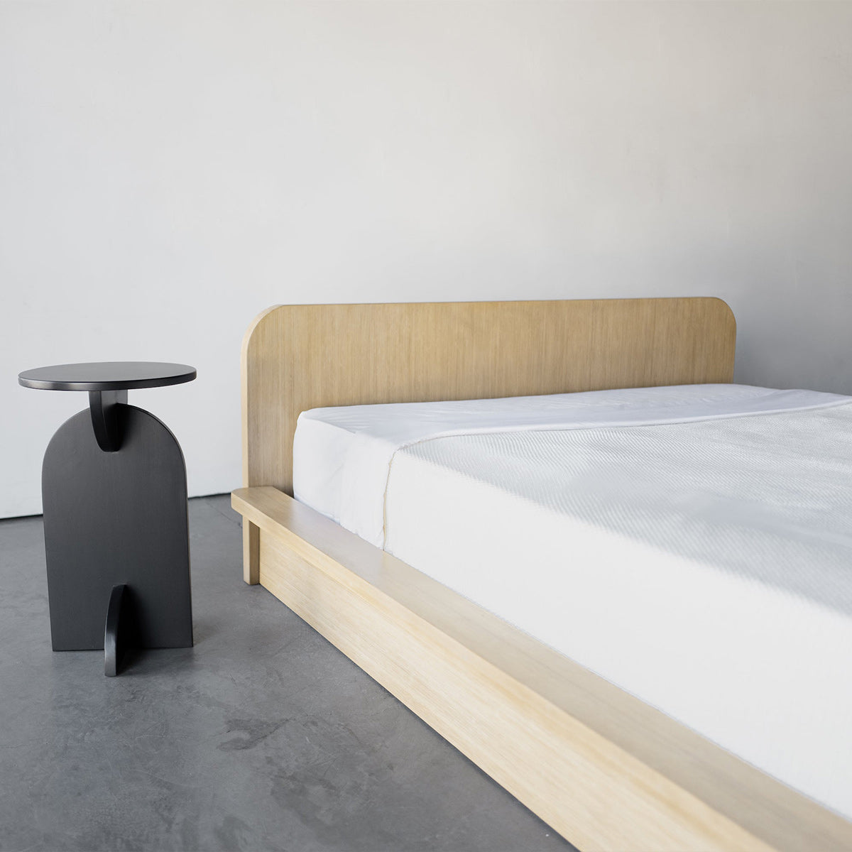 Noura Bed
