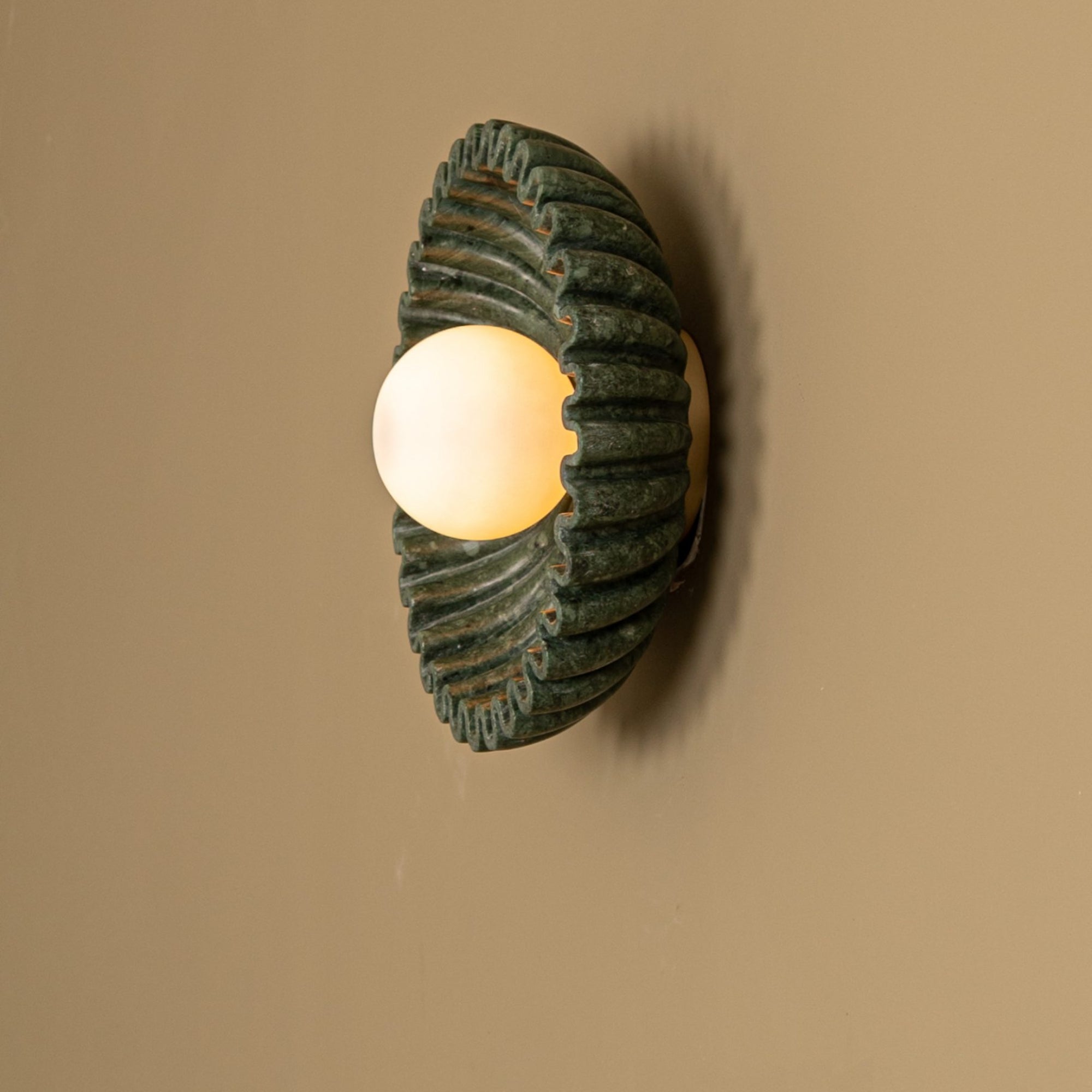 Ostro Wall Light