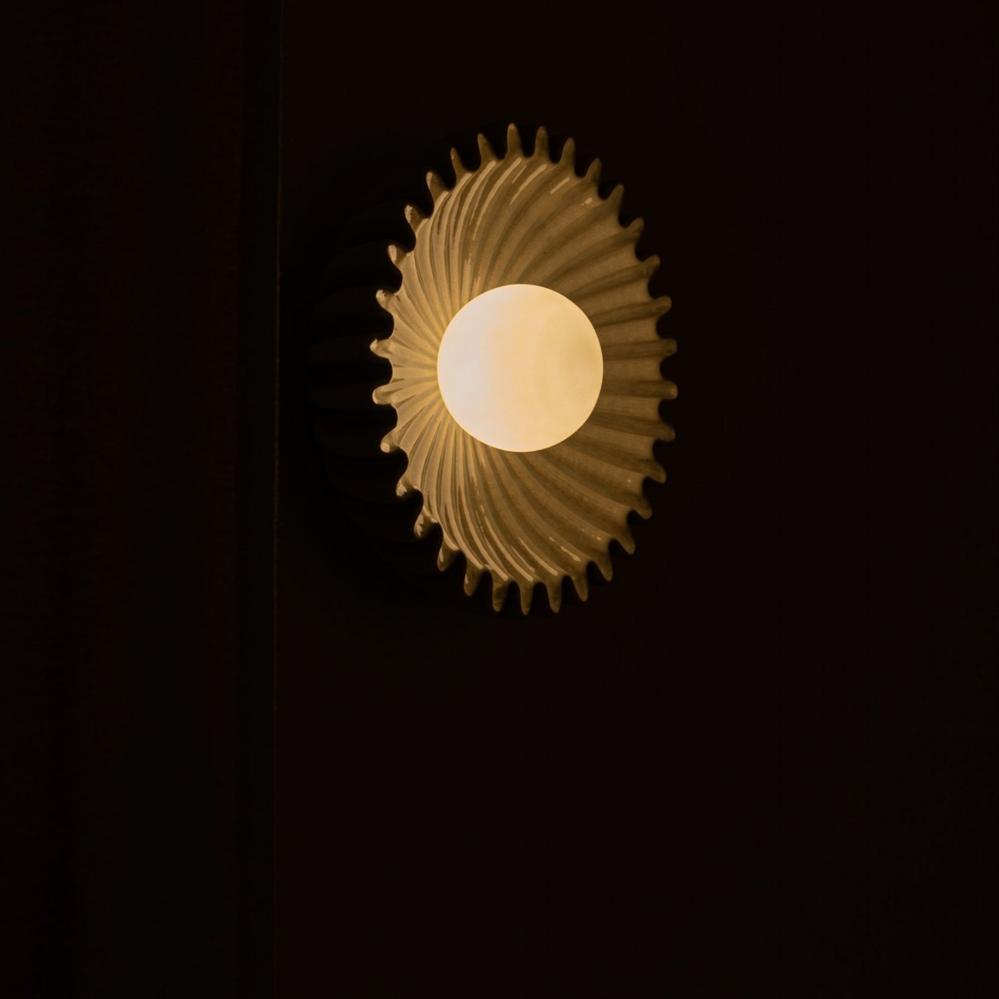Ostro Wall Light