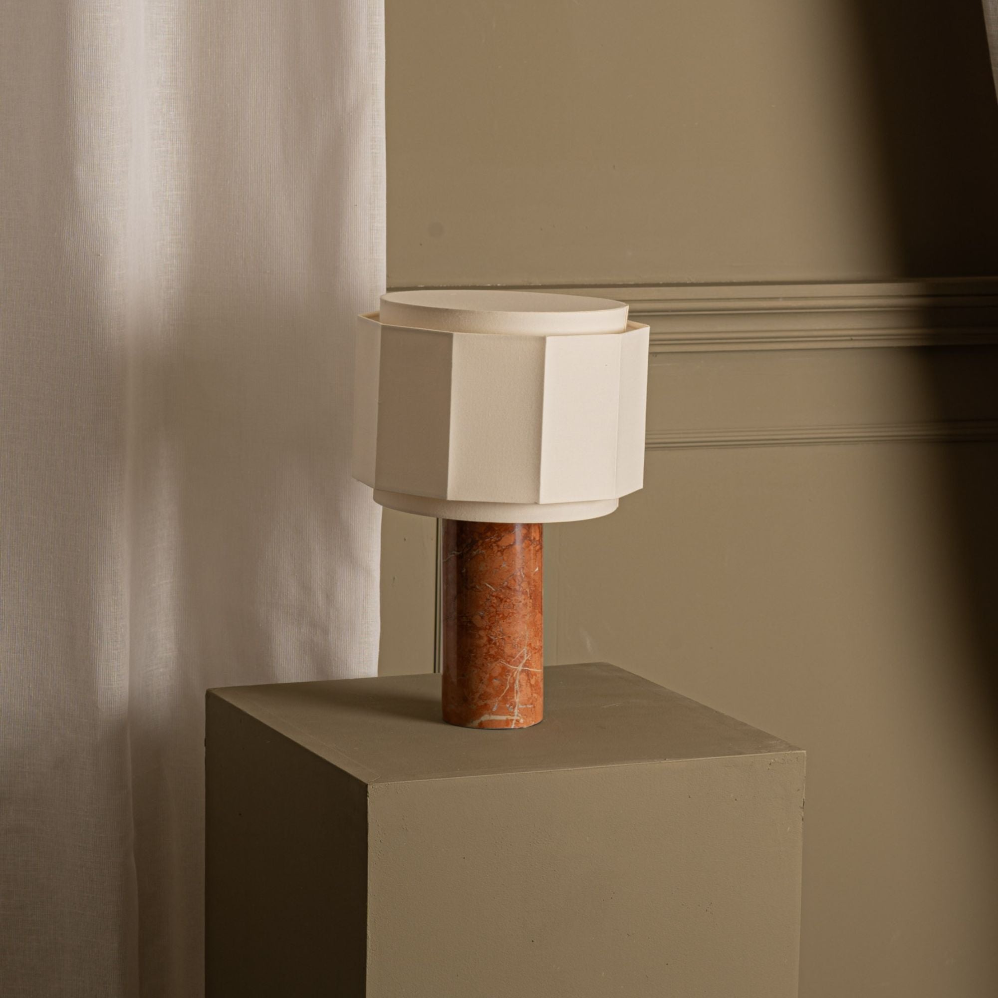 Pipito Okla Marble Table Lamp