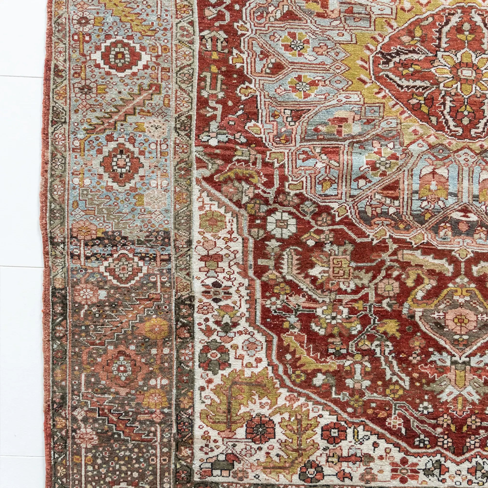 Rialto Area Rug - Vintage