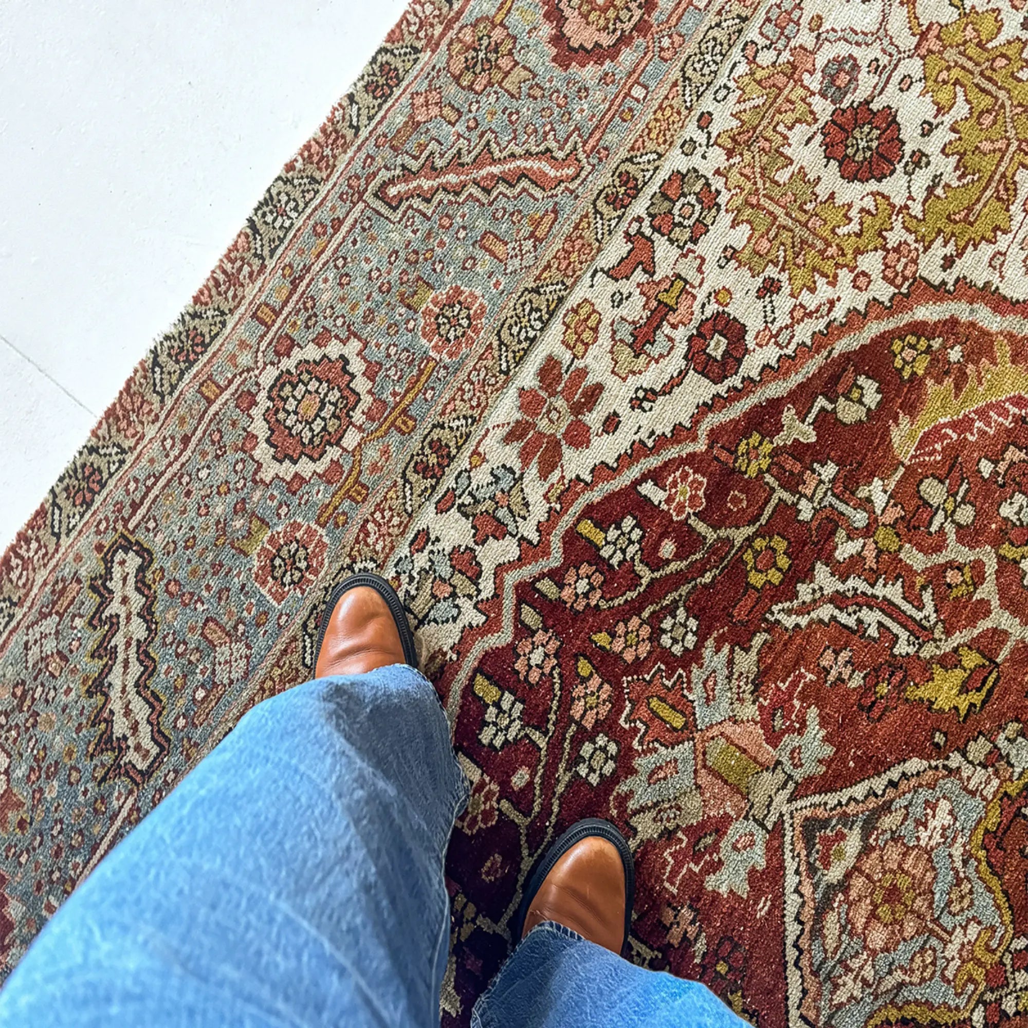Rialto Area Rug - Vintage
