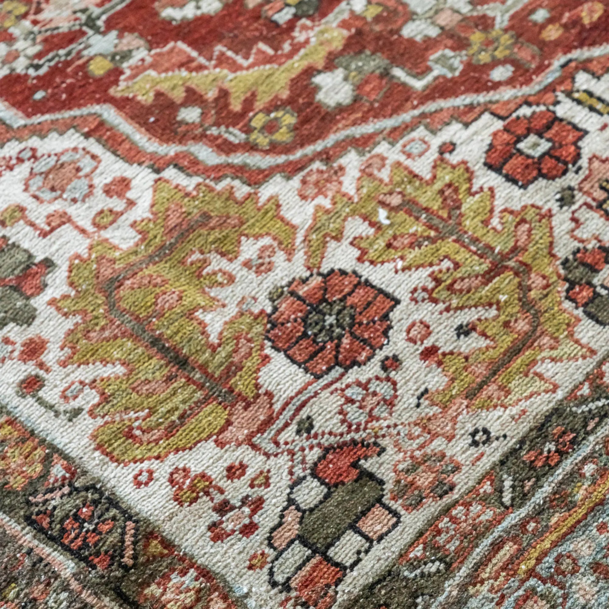 Rialto Area Rug - Vintage