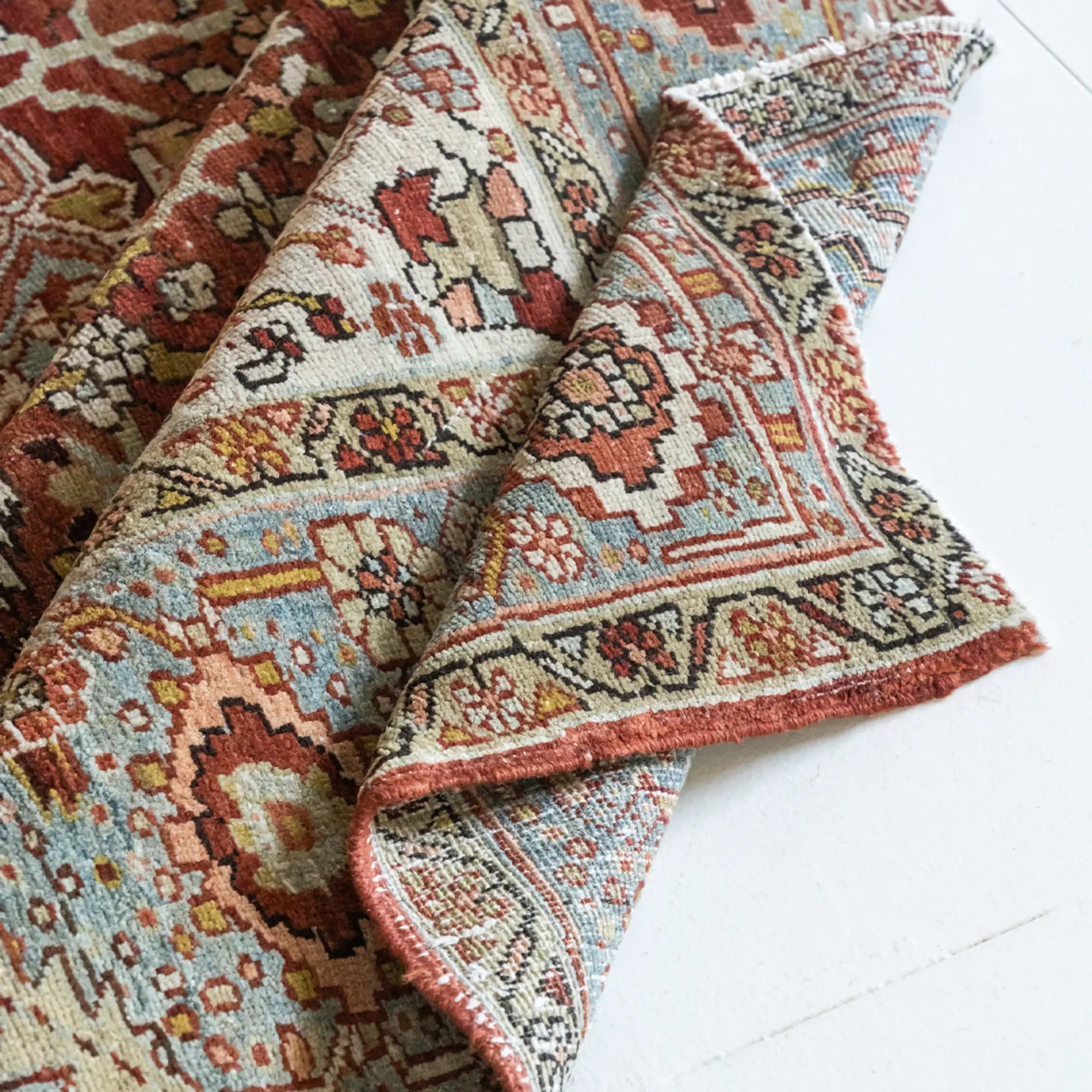 Rialto Area Rug - Vintage