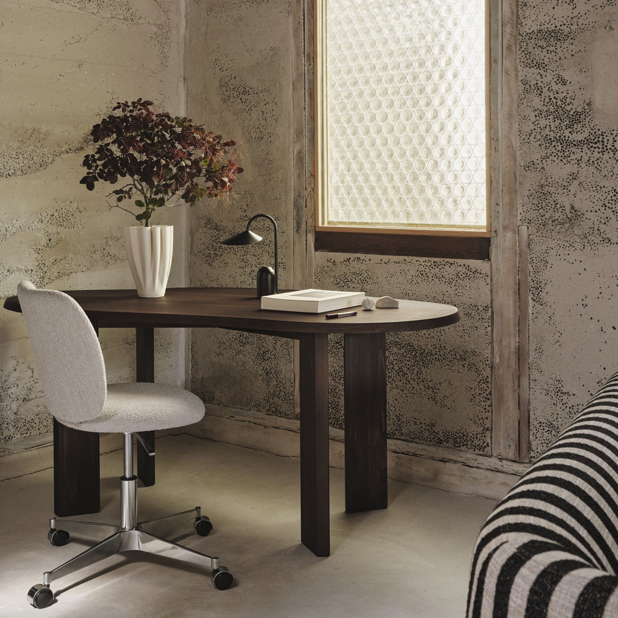 Tarn Desk