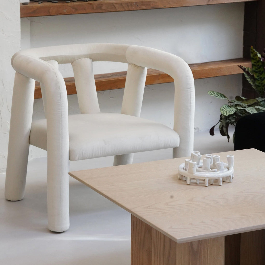 Temi Lounge Chair