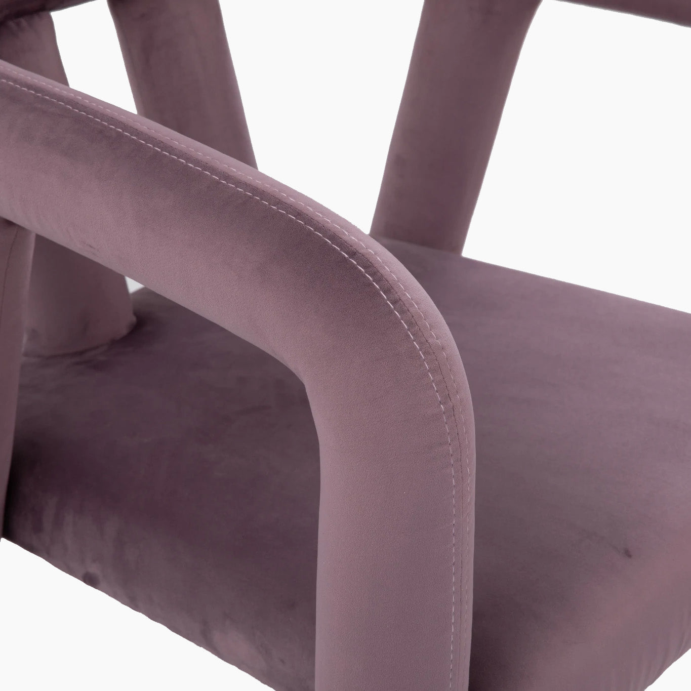 Temi Lounge Chair