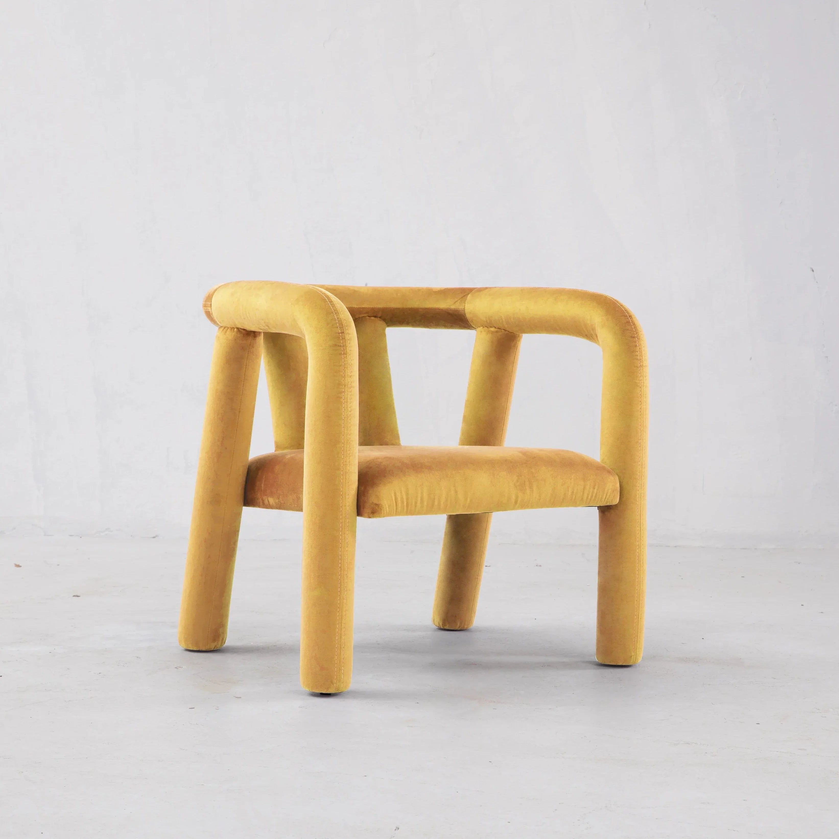 Temi Lounge Chair